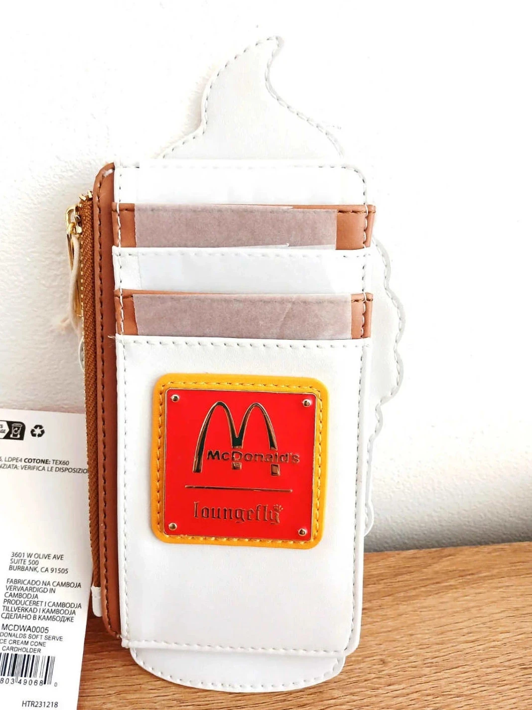 Mcdonalds Loungefly Porte Carte Soft Serve Ice Cream Cone – photo 2